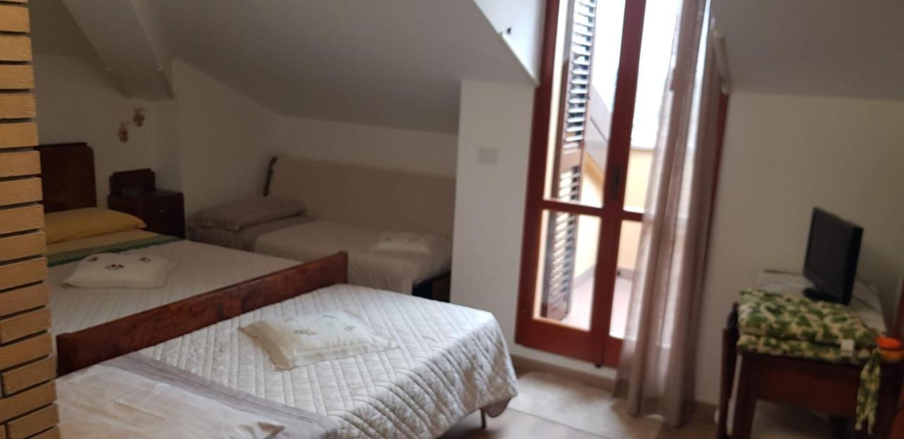 Ca La Terrazza - Dentro Il Borgo Storico Bed & Breakfast