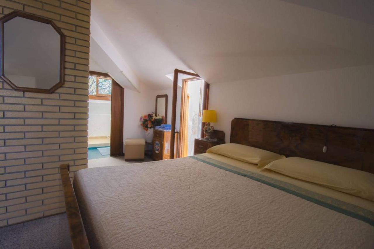 Bed & Breakfast Ca La Terrazza - Dentro Il Borgo Storico Gradara